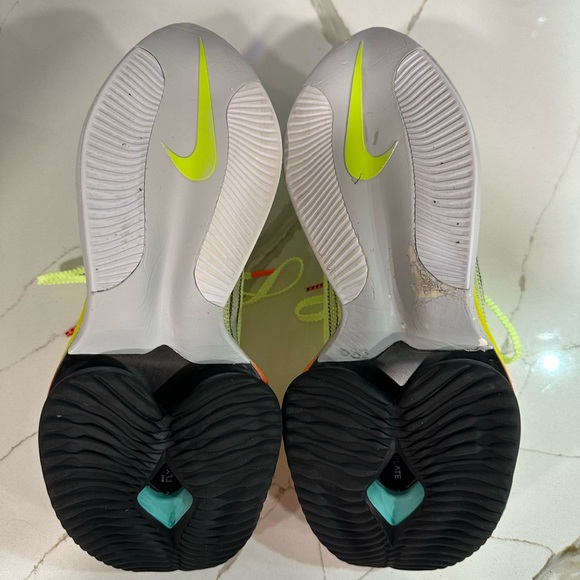 Nike Air Zoom Alphafly Next% Fast Pack. Women’s size 8.5 M. Color Neon Green. - Picture 12 of 14